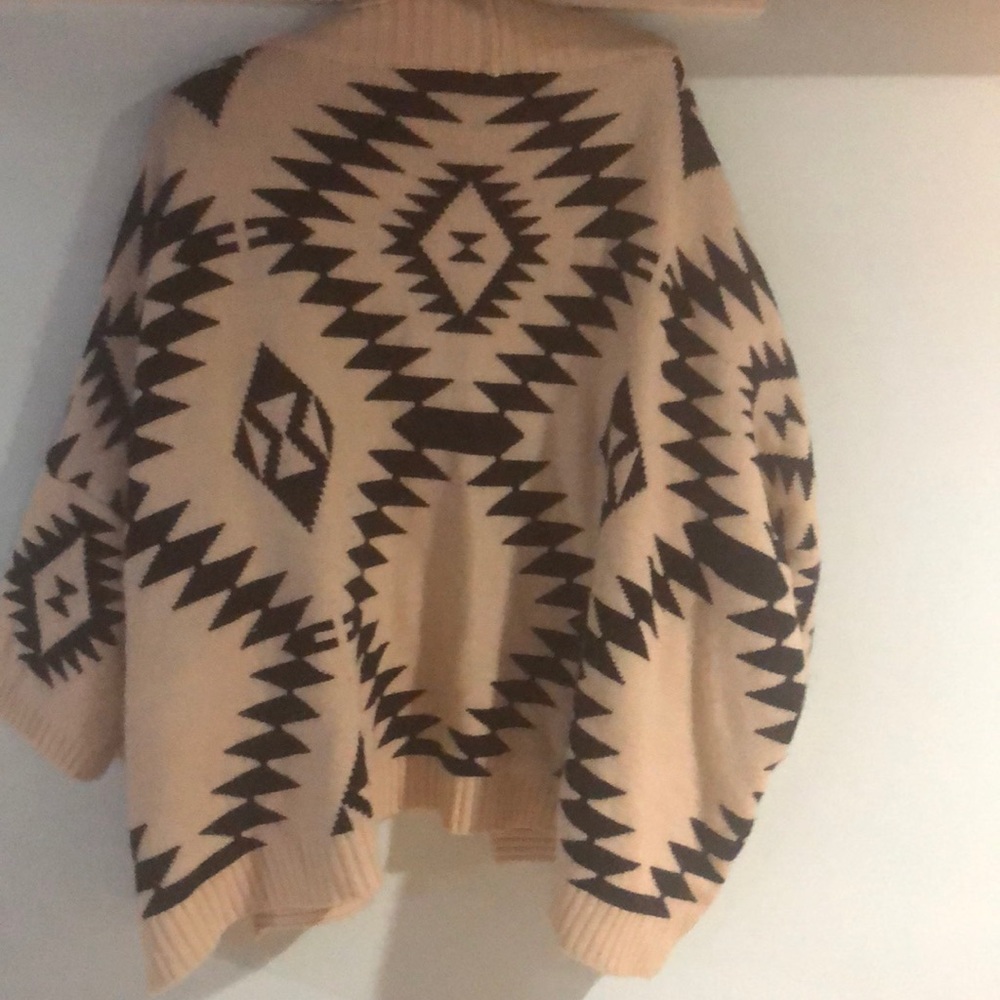 Boutique Aztec Sweater - Picture 2 of 2